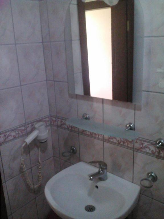 בלדיבי Gonul Palace Hotel מראה חיצוני תמונה